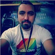 Tengo experiencia en audiovisuales y nuevas tecnologias , estudios de realizador de medios audiovisuales, diseño web y producción y realización de multimedia, quiero enseñar a personas que quieran entender más el lenguaje audiovisual para sus proyectos, s